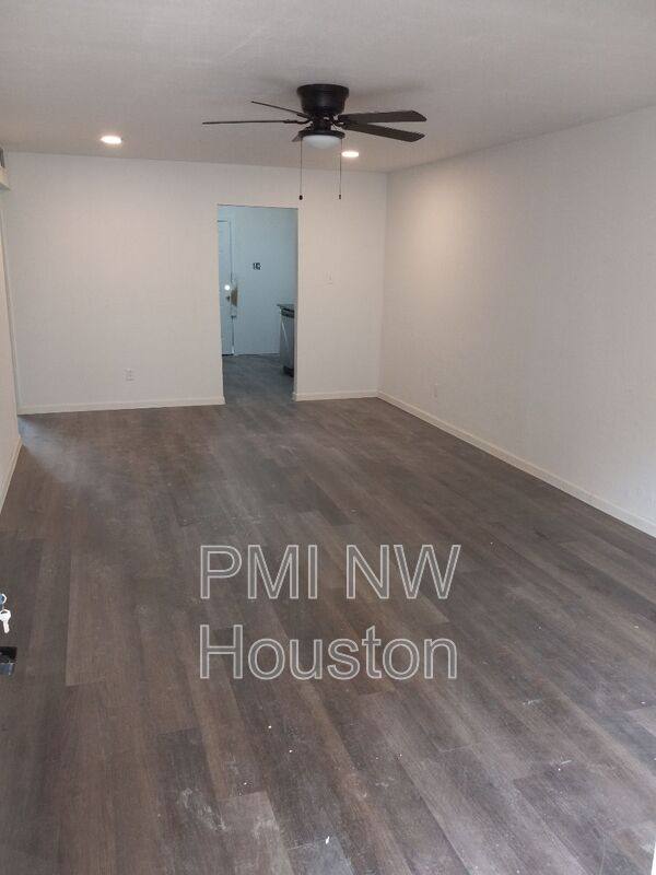 Townhouse for rent at 2681 Gessner Rd #402, Houston, TX 77080