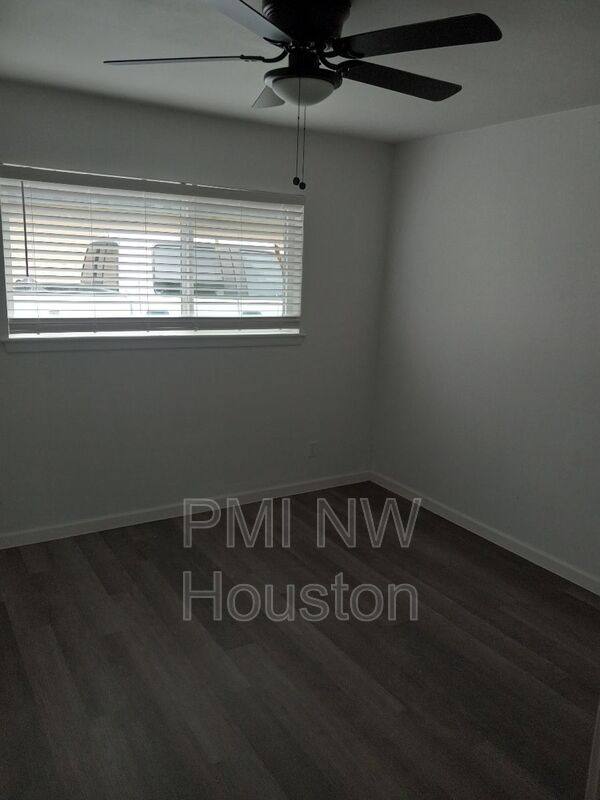 Townhouse for rent at 2681 Gessner Rd #402, Houston, TX 77080