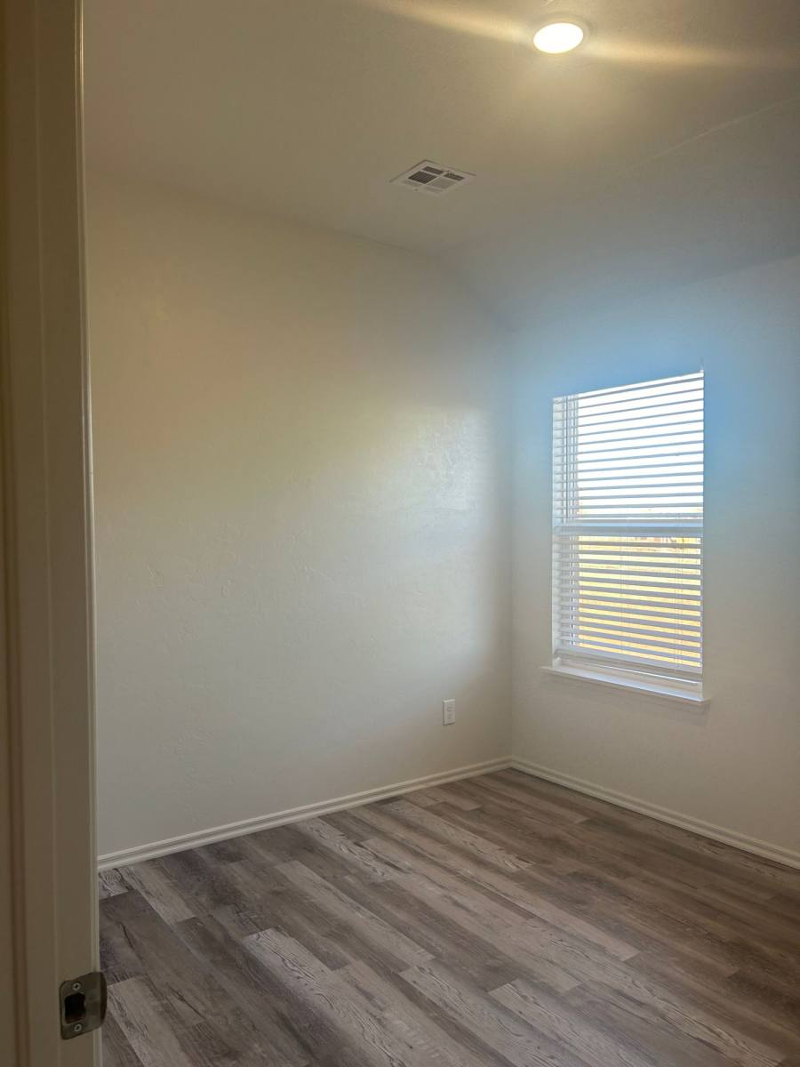 Apartment for rent at 1211 SW Oklahoma, Lawton, OK 73501
