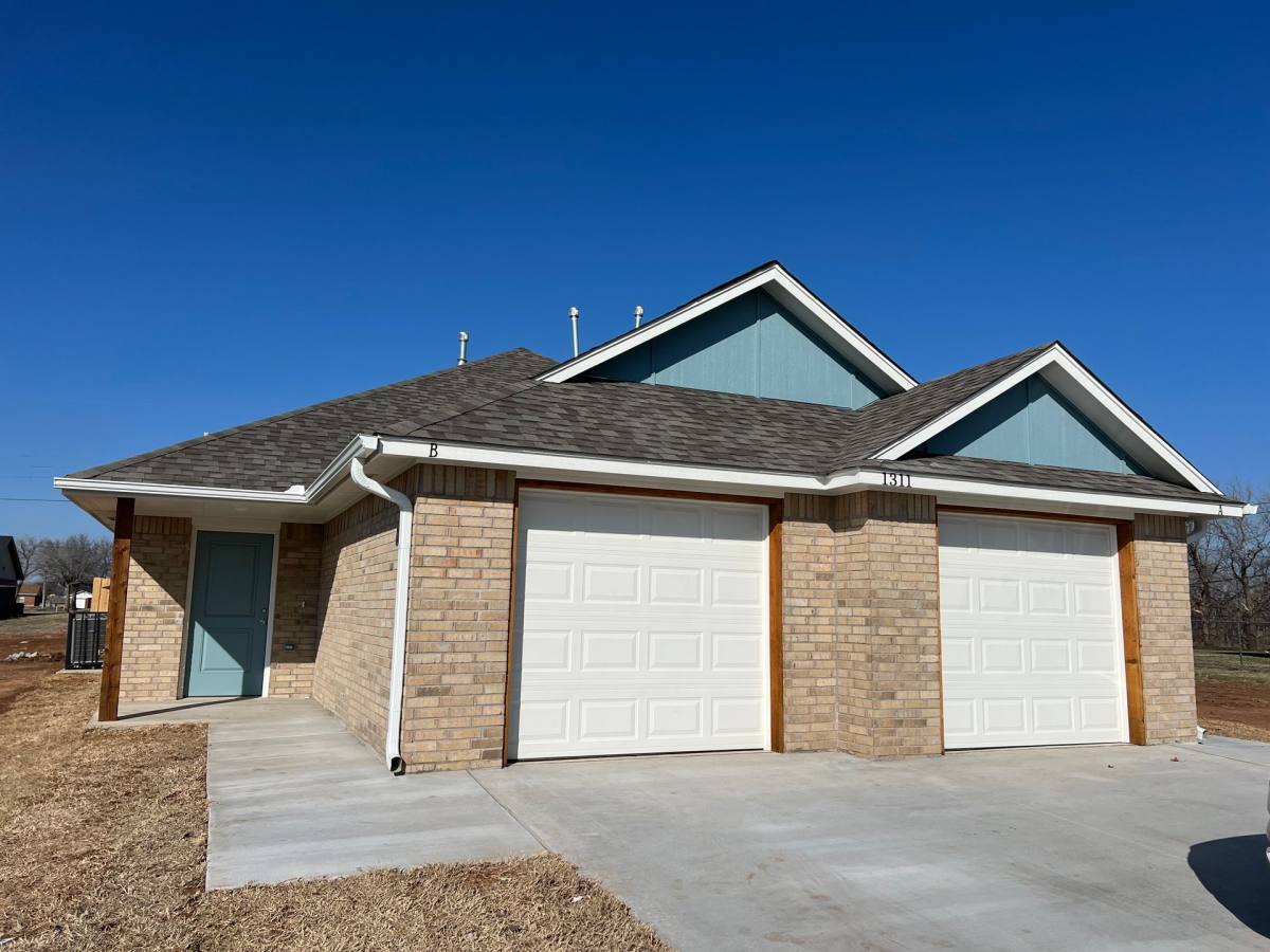 Apartment for rent at 1211 SW Oklahoma, Lawton, OK 73501