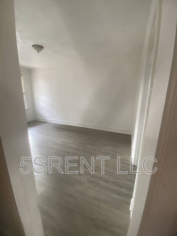 Apartment for rent at 1048 Marshall Ave #5, Cincinnati, OH 45225