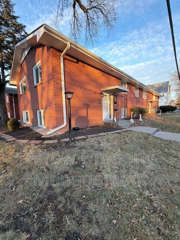Apartment for rent at 2000 Washington St, Lincoln, NE 68502
