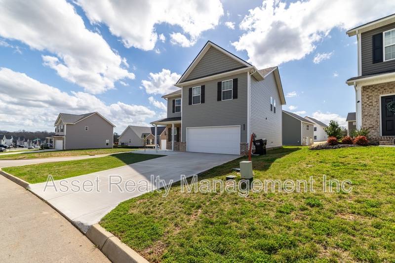 House for rent at 7703 Honey Oaks Rd #1, Corryton, TN 37721