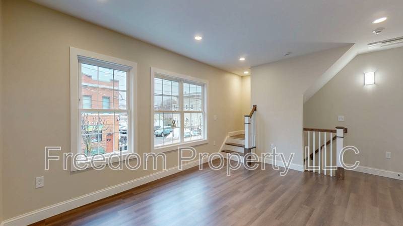 Apartment for rent at 130 Center St #2, Southington, CT 06489