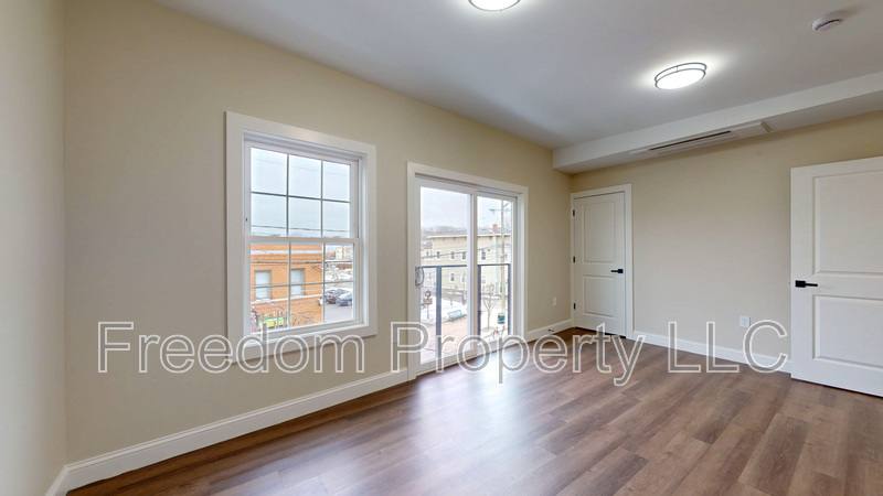 Apartment for rent at 130 Center St #2, Southington, CT 06489