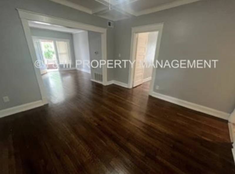 Apartment for rent at 219 W 37th St #2E, Kansas City, MO 64111