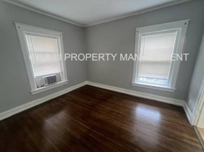 Apartment for rent at 219 W 37th St #2E, Kansas City, MO 64111