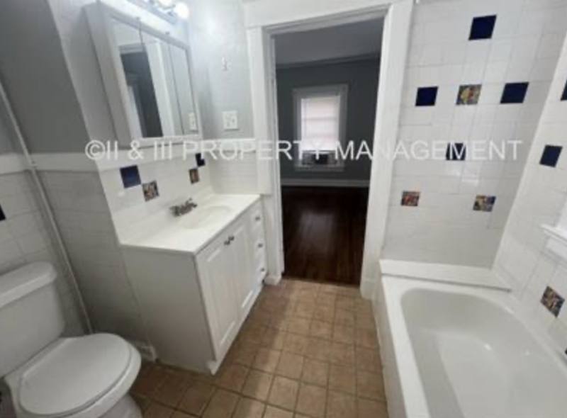 Apartment for rent at 219 W 37th St #2E, Kansas City, MO 64111