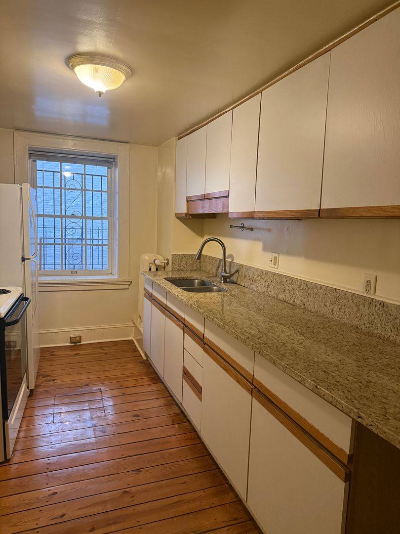 Apartment for rent at 100 E Church Gardens, Frederick, MD 21701