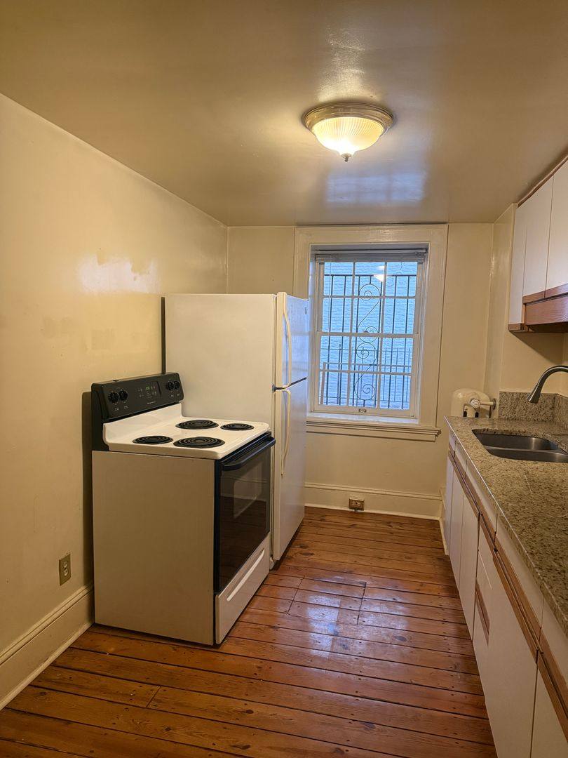 Apartment for rent at 100 E Church Gardens, Frederick, MD 21701