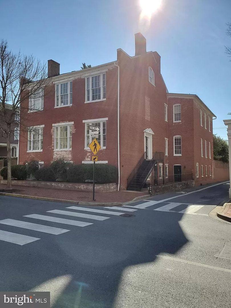Apartment for rent at 100 E Church Gardens, Frederick, MD 21701