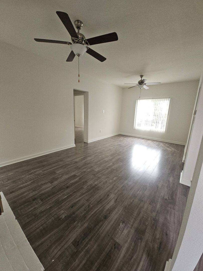 Apartment for rent at 828 S Glendale Ave #11, Glendale, CA 91205