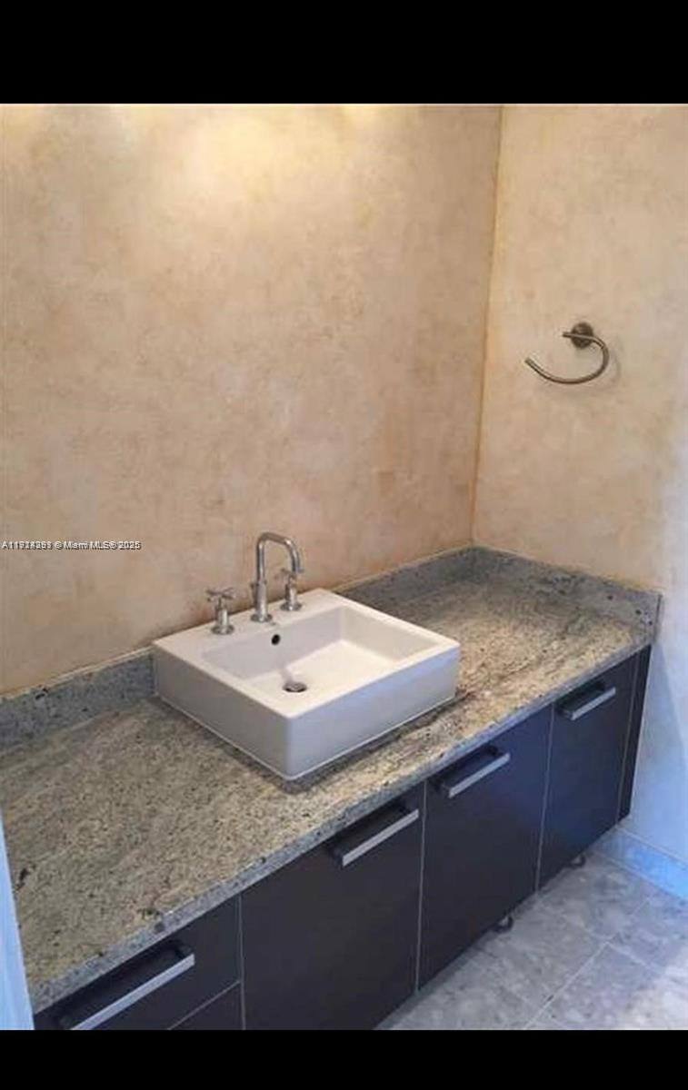 Condo for rent at 185 SW 7th St #2505, Miami, FL 33130