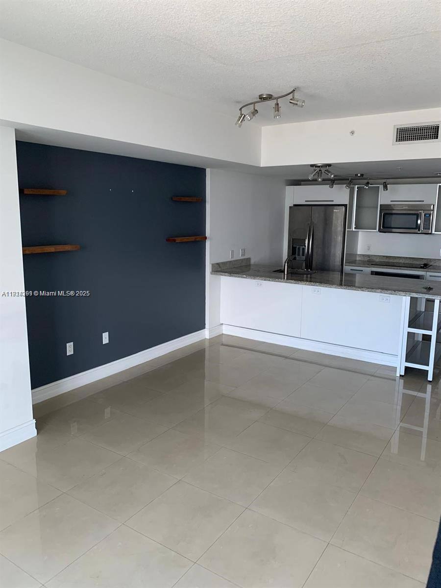Condo for rent at 185 SW 7th St #2505, Miami, FL 33130