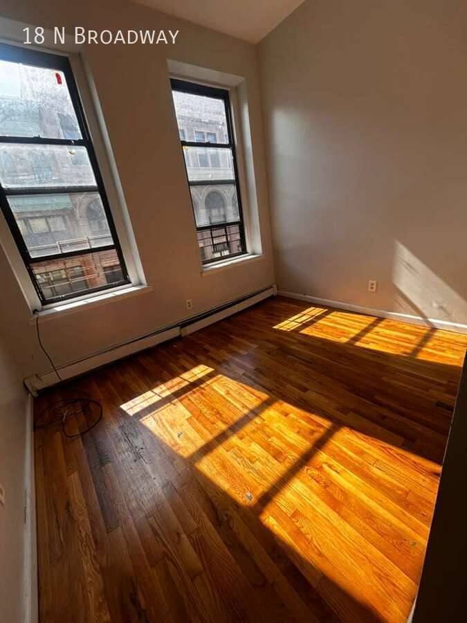 Apartment for rent at 18 N Broadway, Yonkers, NY 10701