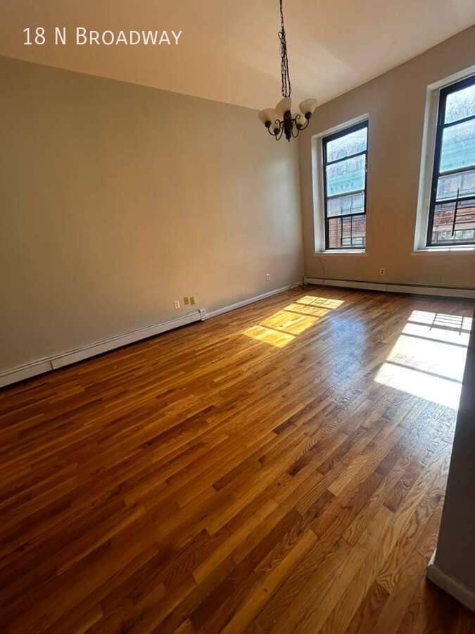 Apartment for rent at 18 N Broadway, Yonkers, NY 10701