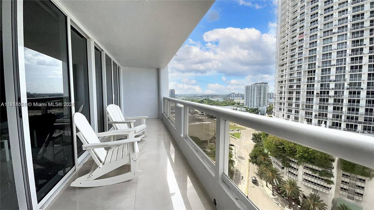 Condo for rent at 1717 N Bayshore Dr #1717A1950, Miami, FL 33132