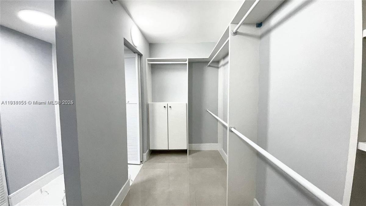 Condo for rent at 1717 N Bayshore Dr #1717A1950, Miami, FL 33132
