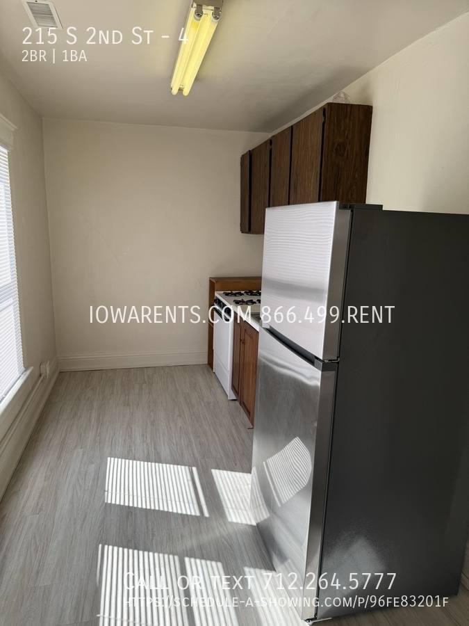 Apartment for rent at 215 S 2nd St #4, Red Oak, IA 51566