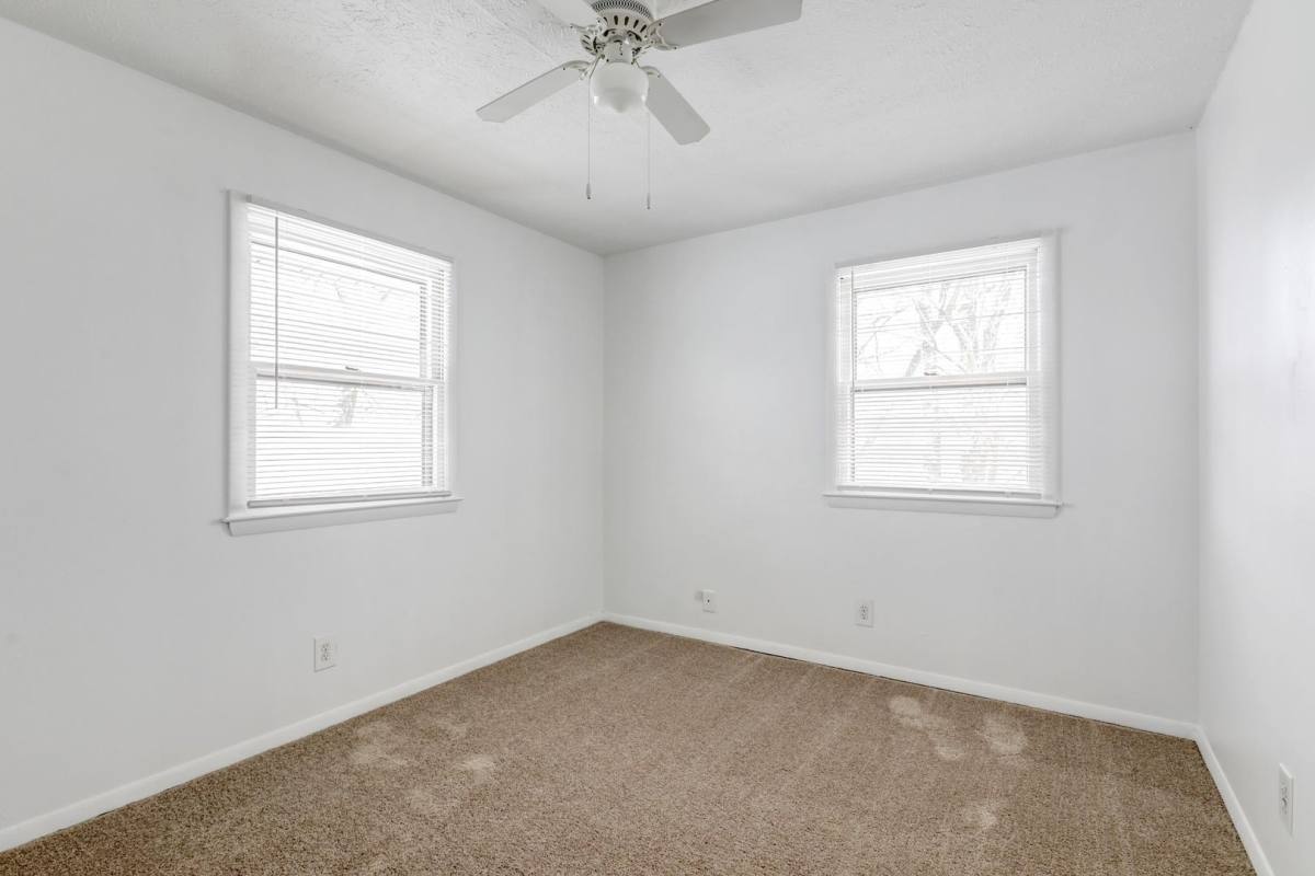 Apartment for rent at 1410 Croxton Ave, Bloomington, IL 61701