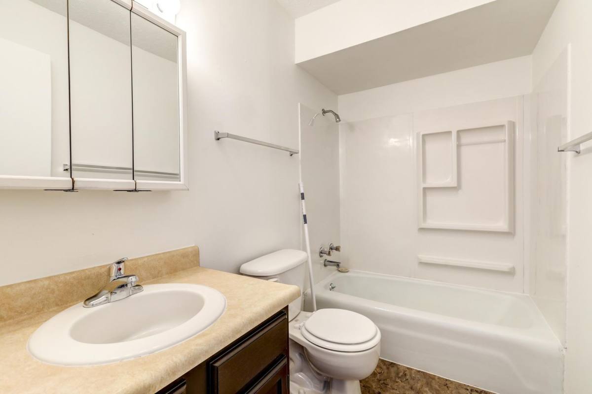 Apartment for rent at 1410 Croxton Ave, Bloomington, IL 61701