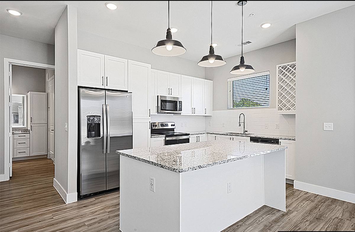 Apartment for rent at 8200 Glenn Day Dr #702, Arlington, TX 76002