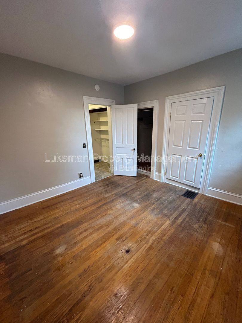 Apartment for rent at 724 W S St #2, Kalamazoo, MI 49007