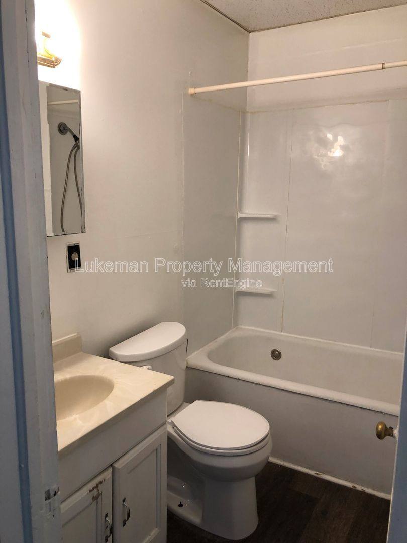 Apartment for rent at 609 Pearl St #1, Kalamazoo, MI 49007