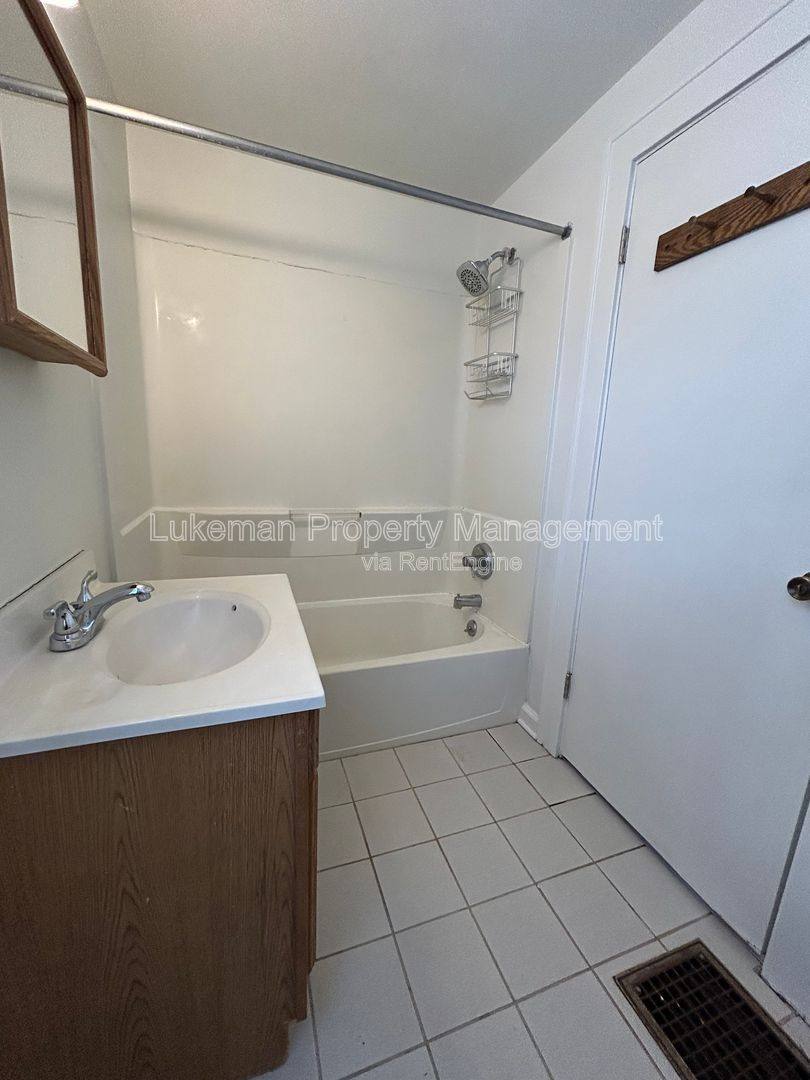 Apartment for rent at 3013 Portage St #2, Kalamazoo, MI 49001