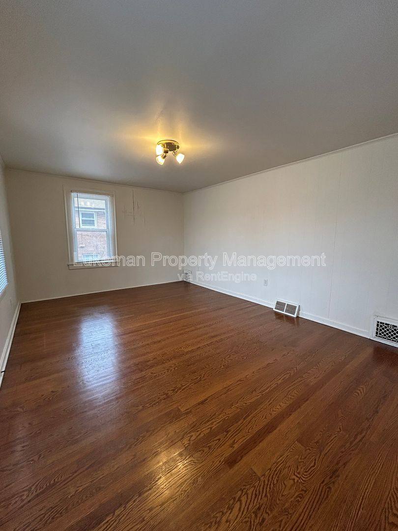 Apartment for rent at 3013 Portage St #2, Kalamazoo, MI 49001