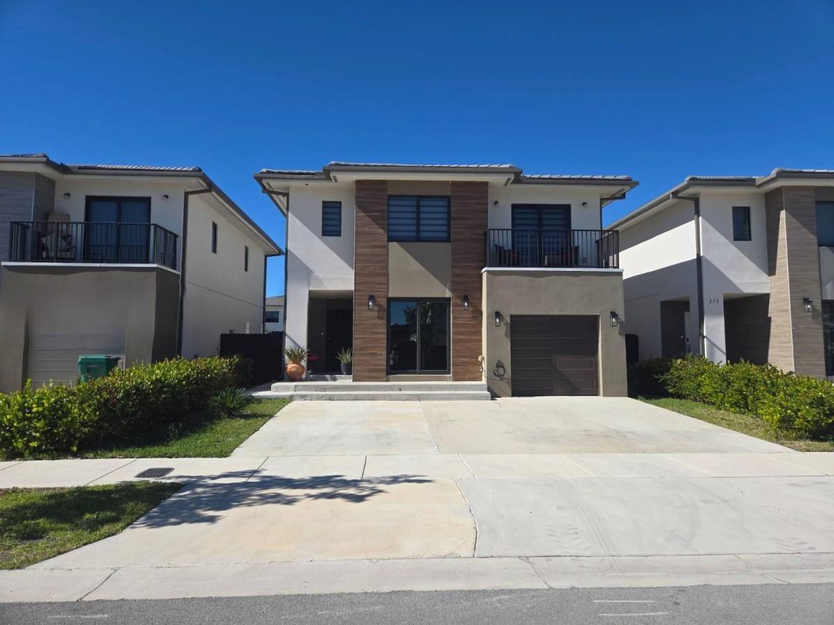 House for rent at 249 NW 12th Ave, Homestead, FL 33034