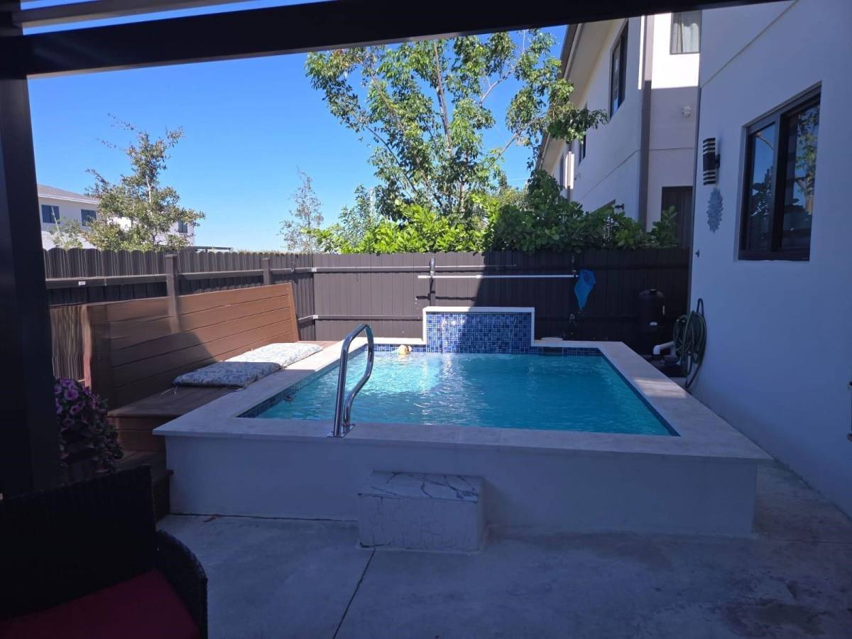 House for rent at 249 NW 12th Ave, Homestead, FL 33034