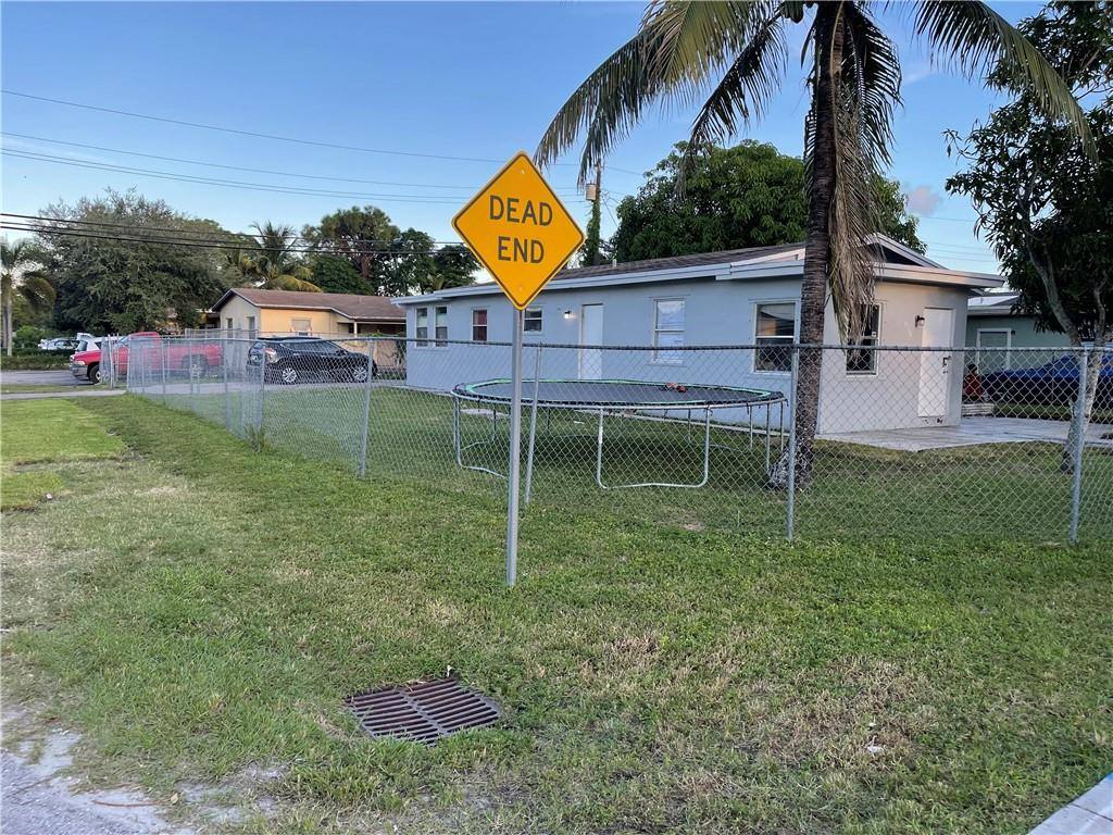House for rent at 918 NW 24th Ave, Fort Lauderdale, FL 33311