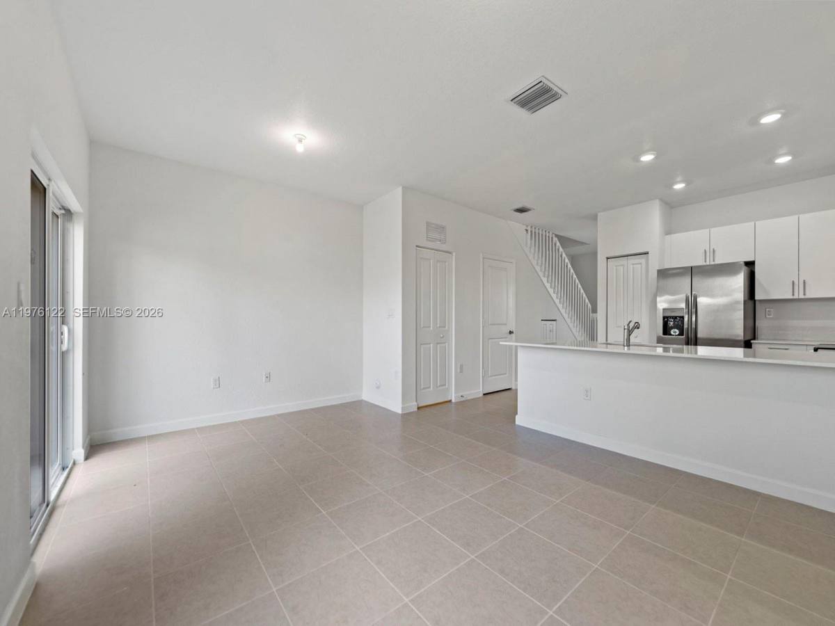 Townhouse for rent at 1517 SE 27th Rd, Homestead, FL 33035