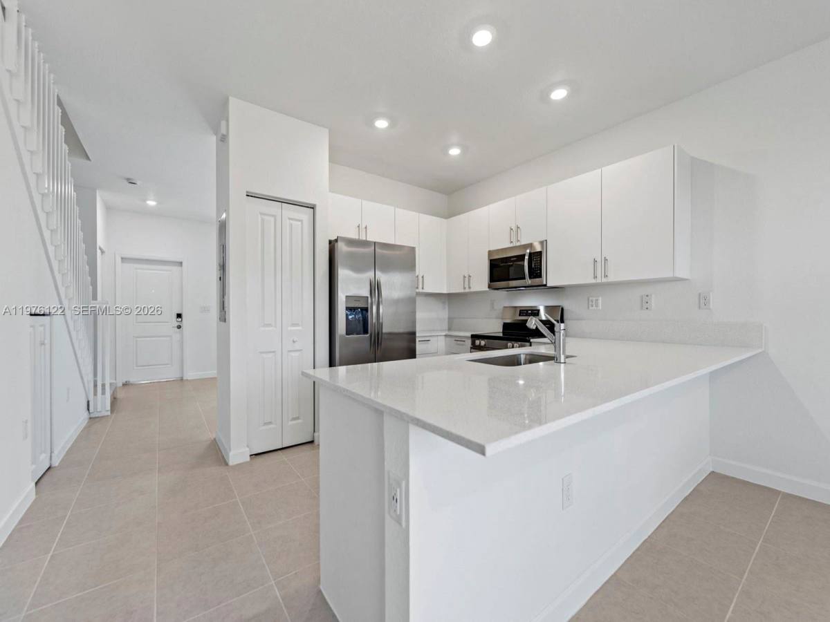 Townhouse for rent at 1517 SE 27th Rd, Homestead, FL 33035