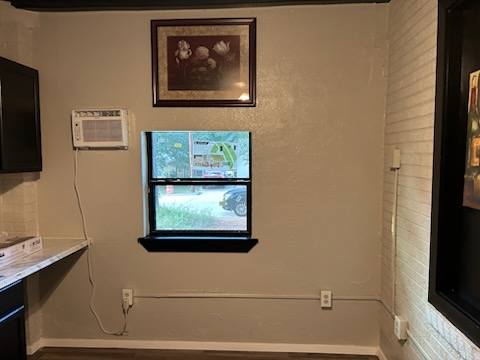 Townhouse for rent at 615 W Dallas St, Conroe, TX 77301