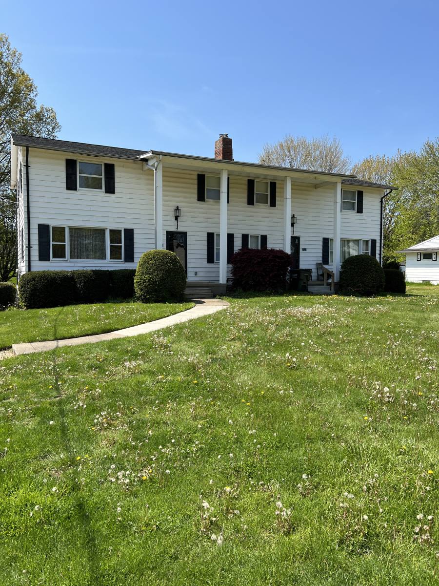 Townhouse for rent at 7820 Stuhldreher St NW, Massillon, OH 44646