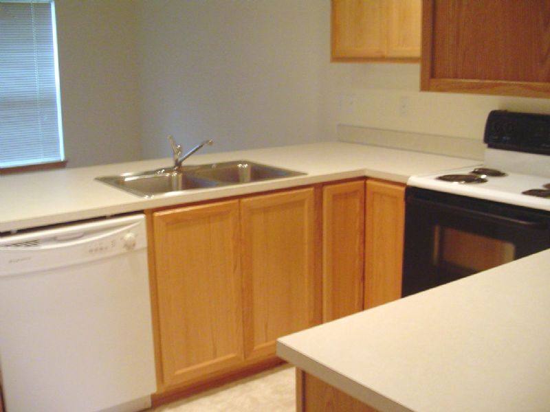 Townhouse for rent at 541 Helen, Eugene, OR 97404