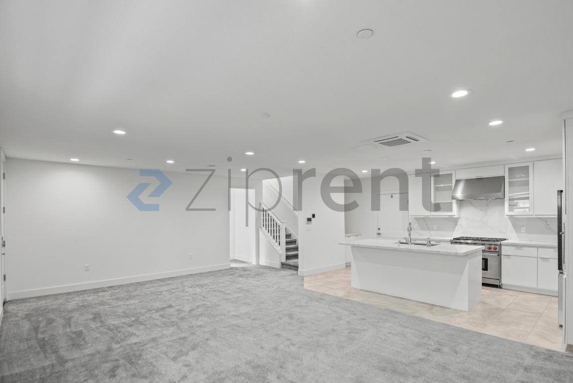 Townhouse for rent at 1107 Lorenzini Lp, San Ramon, CA 94583