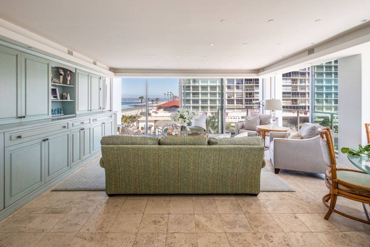 Apartment for rent at 1760 Avenida Del Mundo, Coronado, CA 92118