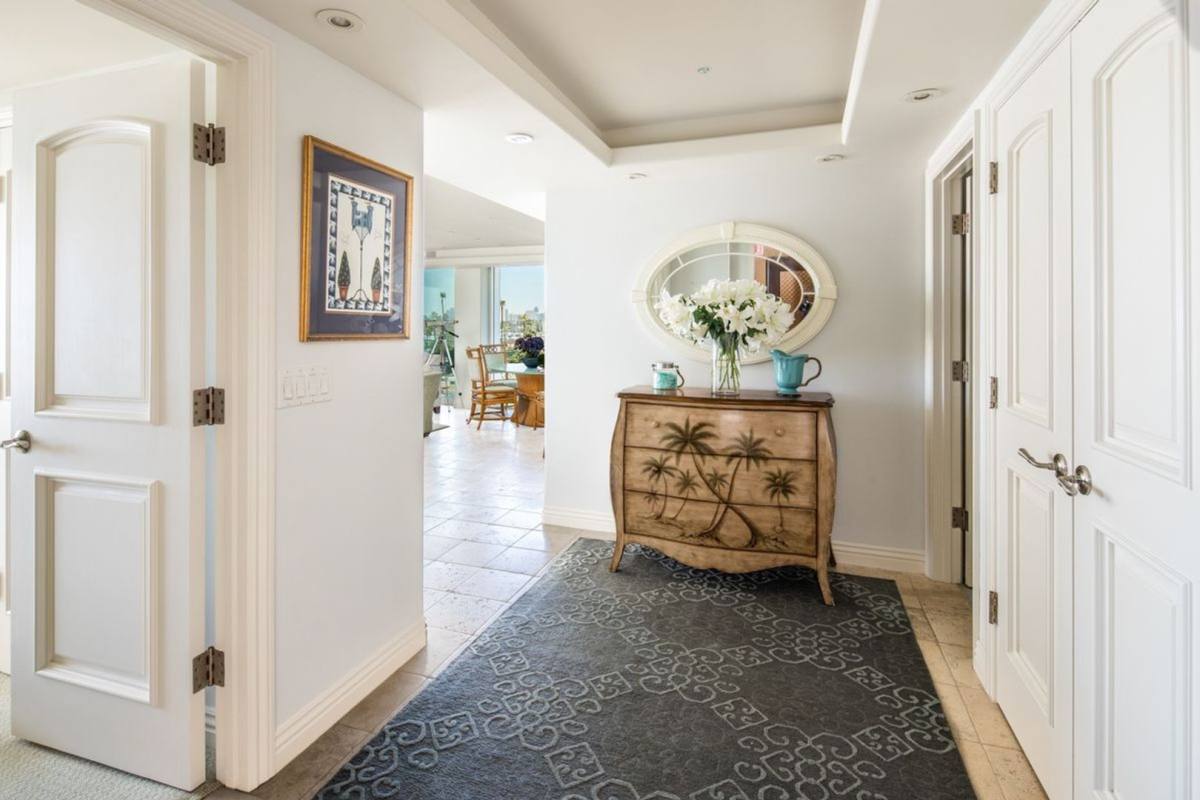 Apartment for rent at 1760 Avenida Del Mundo, Coronado, CA 92118