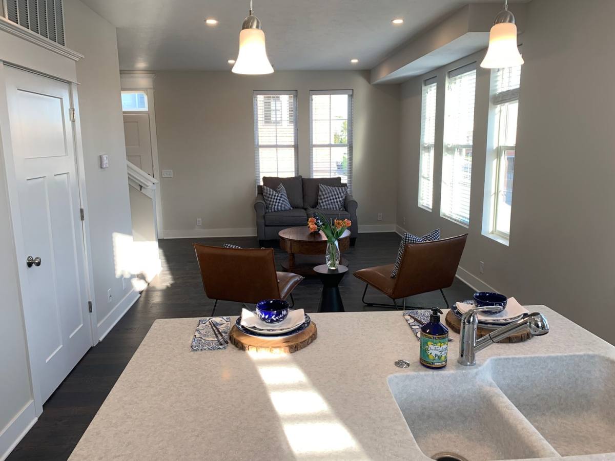 Apartment for rent at 7630 Park Dr, Omaha, NE 68127