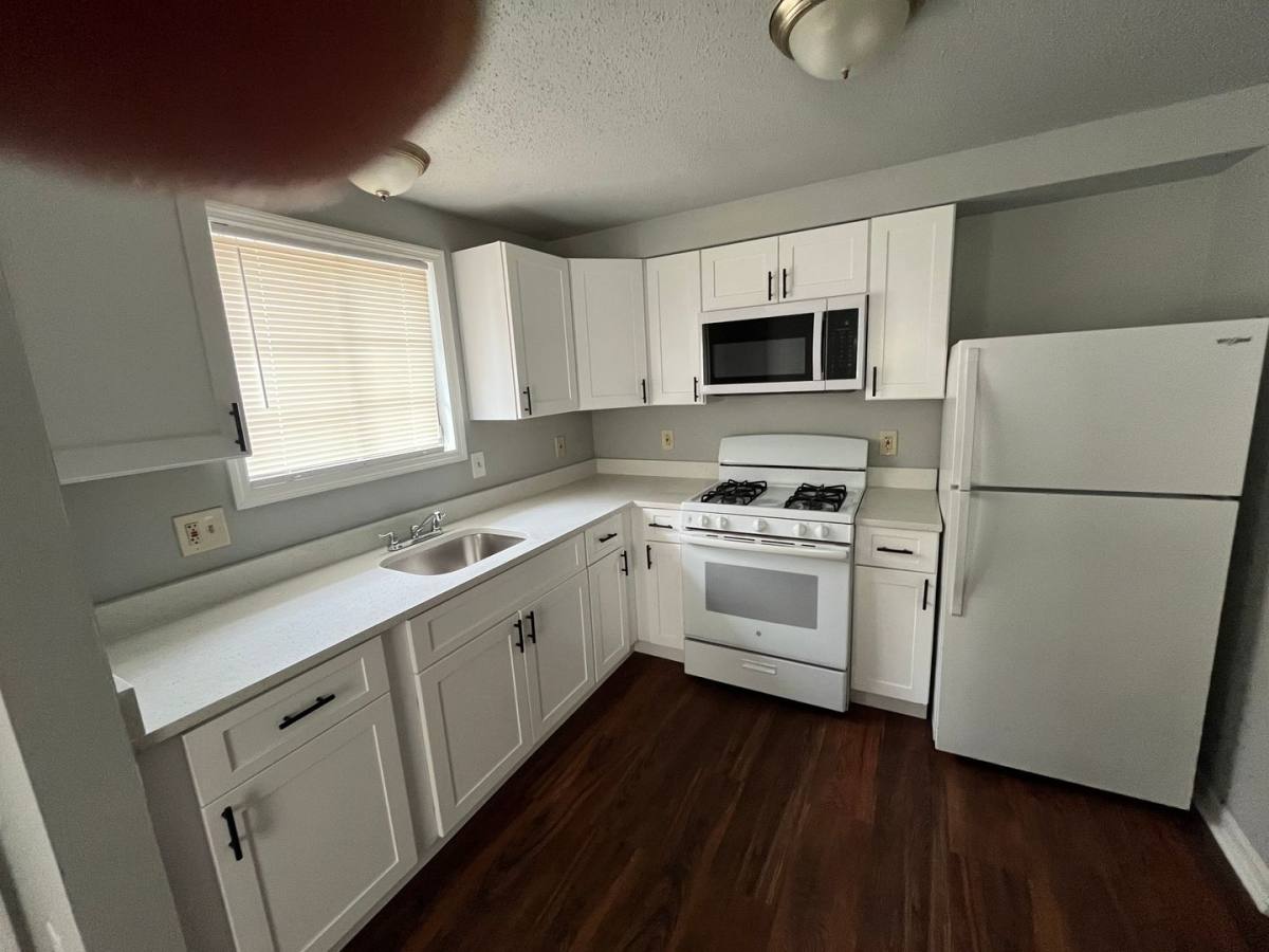 Townhouse for rent at 1515 Retreat St, Baltimore, MD 21217