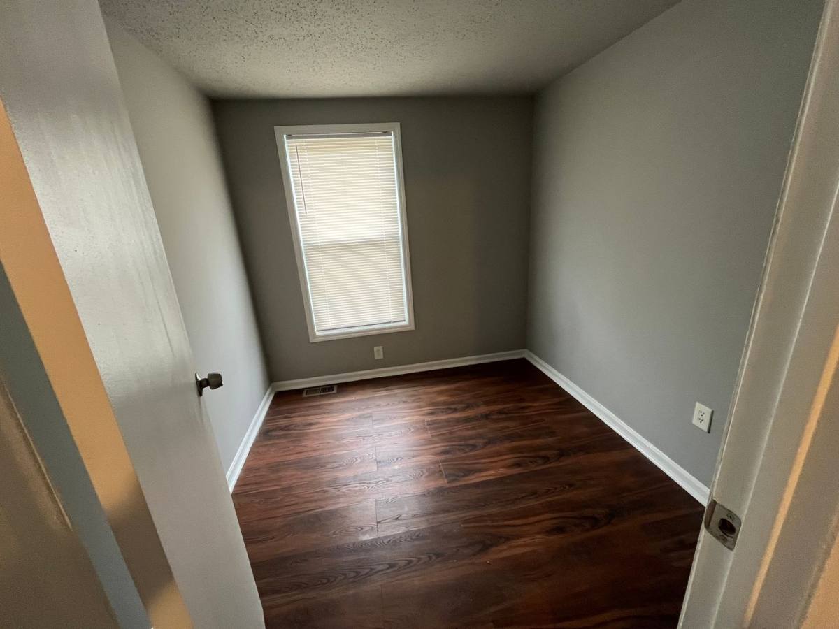 Townhouse for rent at 1515 Retreat St, Baltimore, MD 21217