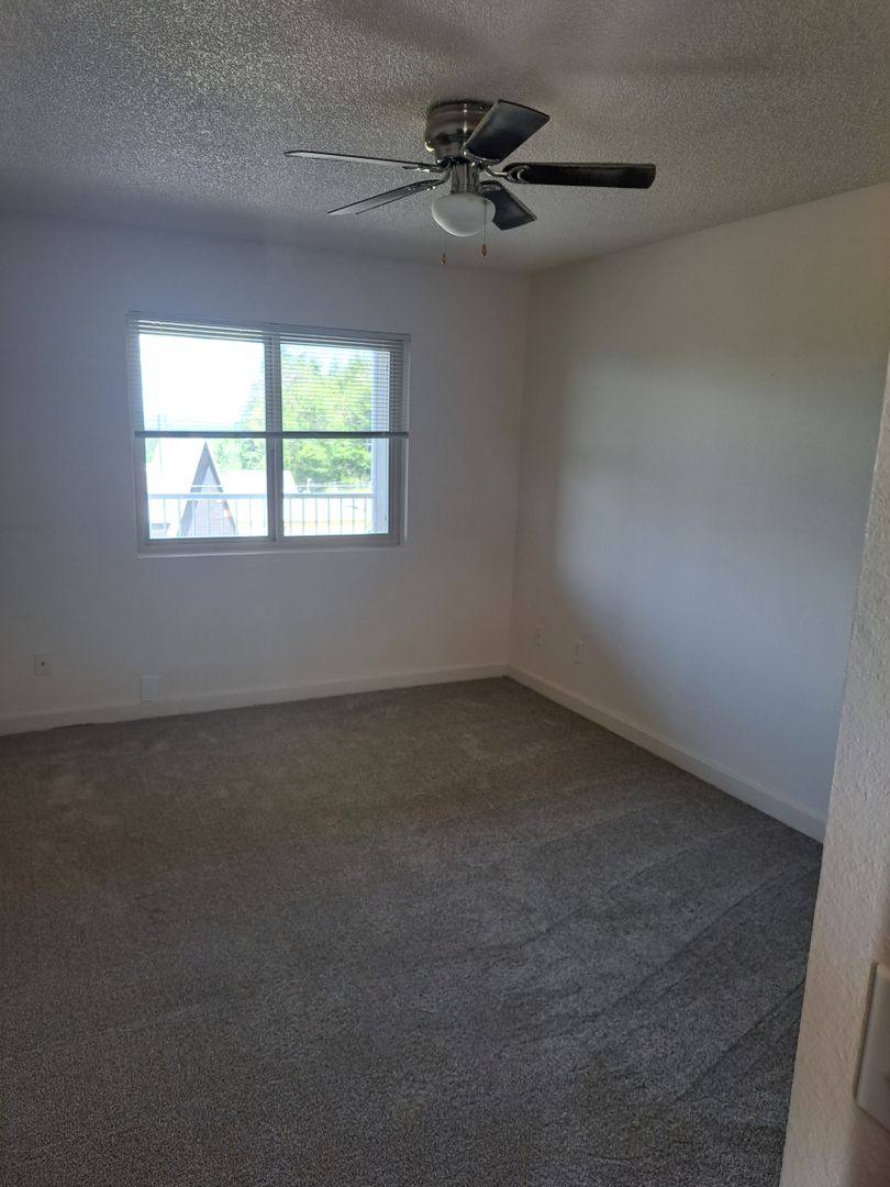 Apartment for rent at 5716 N 33rd St, Tacoma, WA 98407