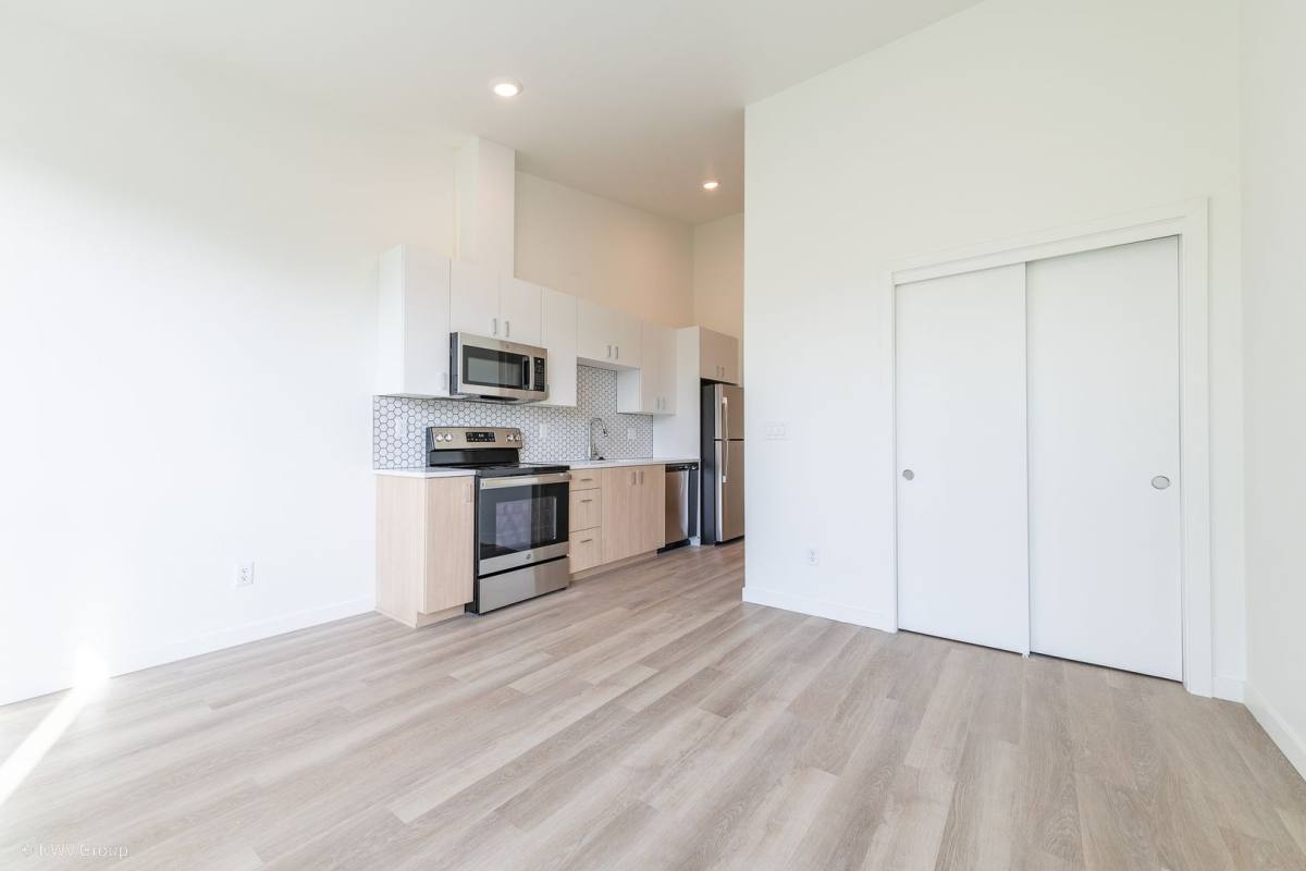 Apartment for rent at 8770 N Willamette, Portland, OR 97203