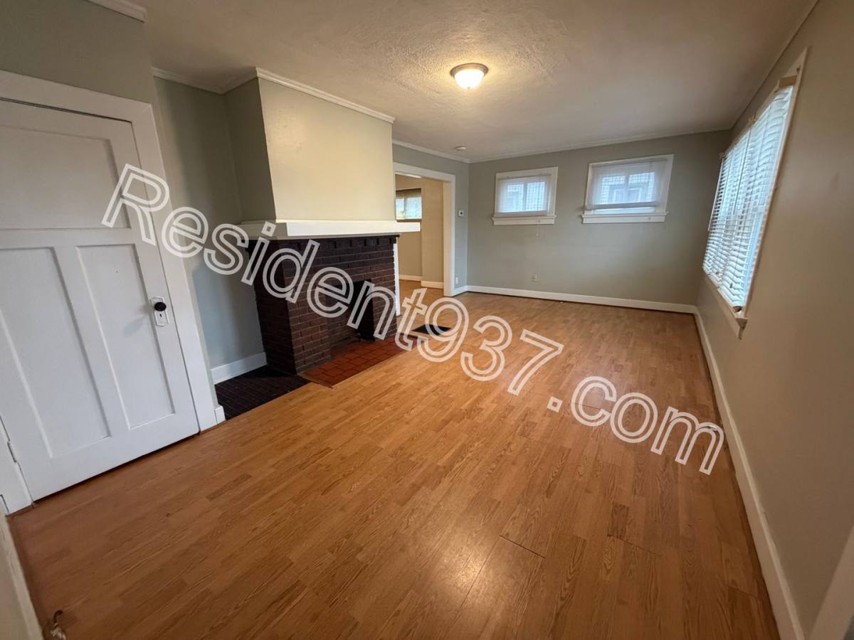 House for rent at 1520 S Smithville, Dayton, OH 45410