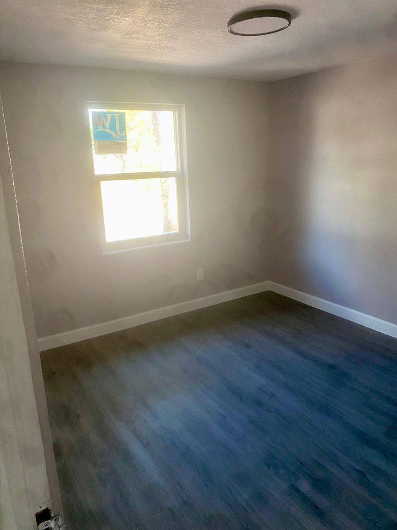 Apartment for rent at 907 10th Ave SW, Largo, FL 33770