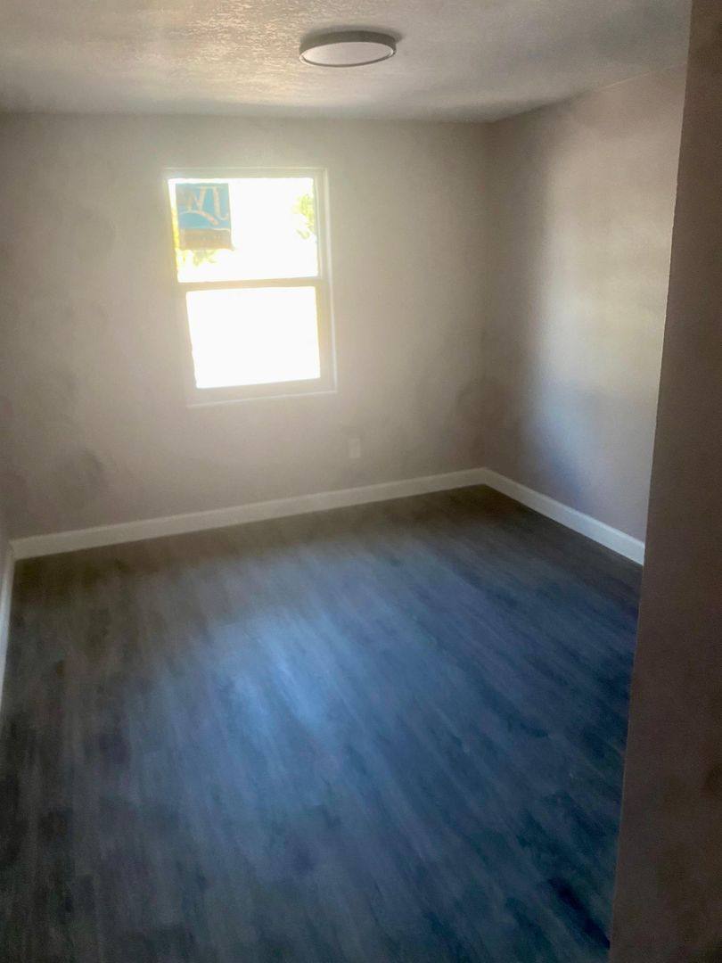 Apartment for rent at 907 10th Ave SW, Largo, FL 33770