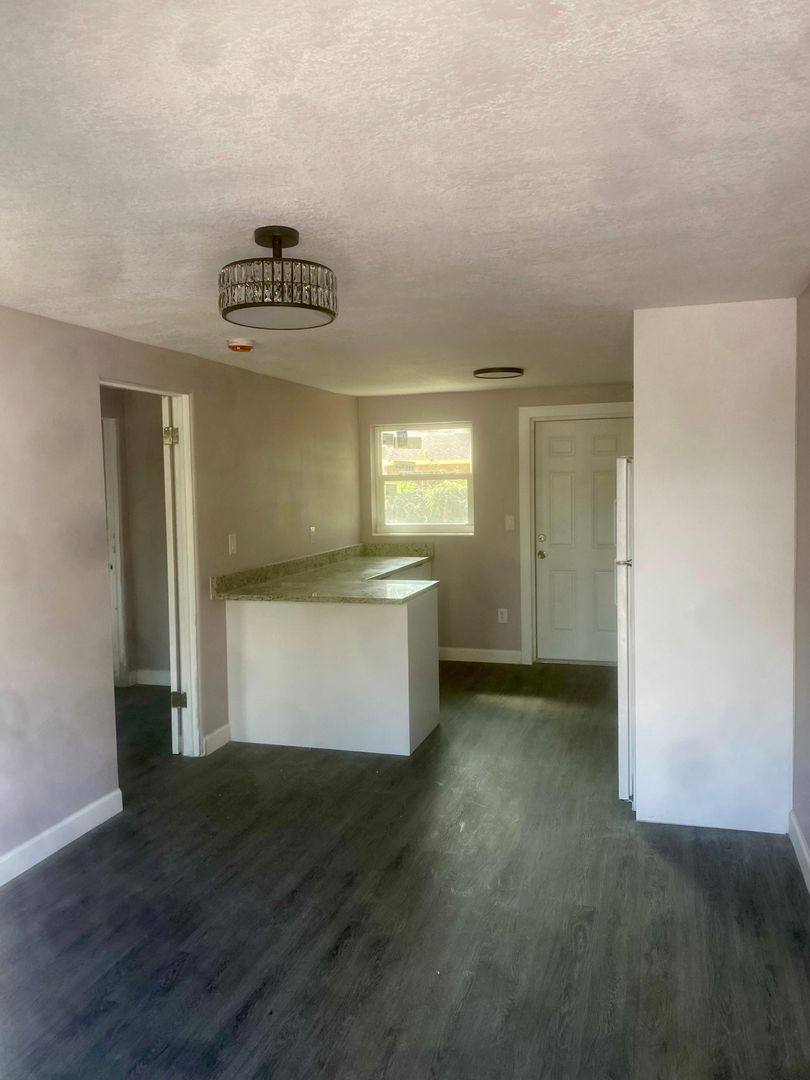 Apartment for rent at 907 10th Ave SW, Largo, FL 33770